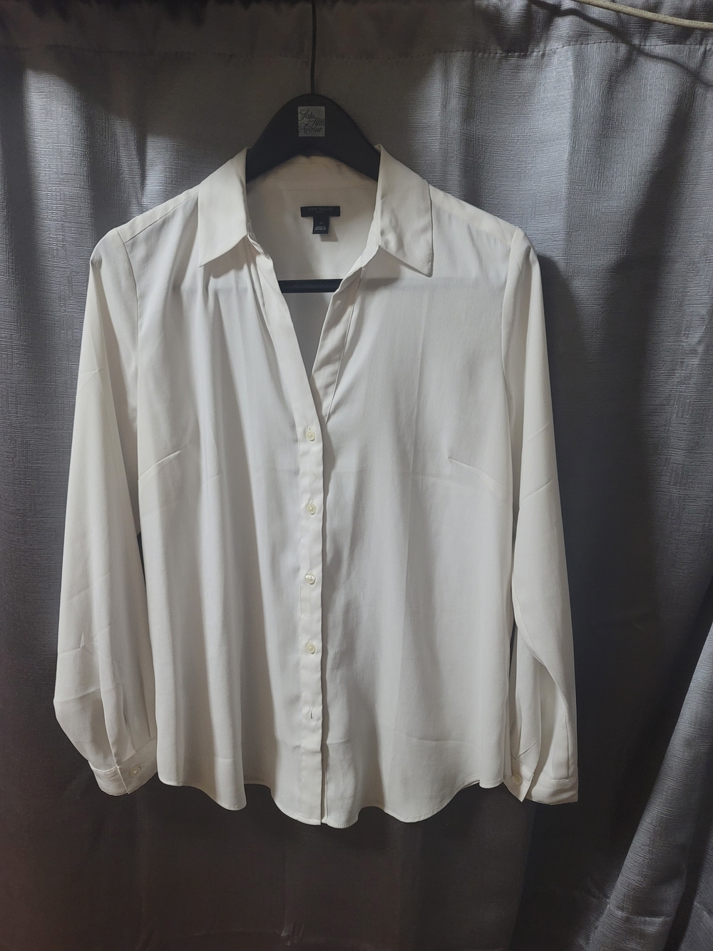 Ann Taylor Classic Ivory Button-Up Shirt